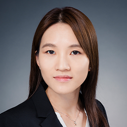 Lena Chen headshot