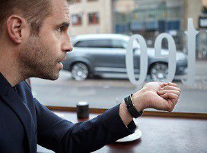 "Kit"-Voicecommand to car Microsoft Band 2