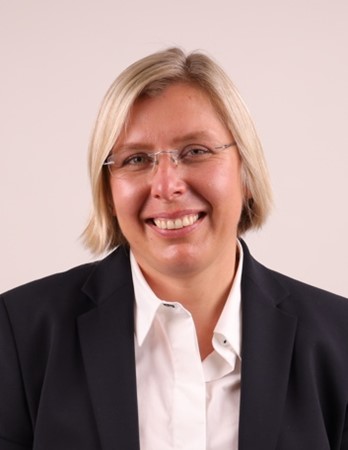 Headshot of Karolina Rzepiejewska-Malyska