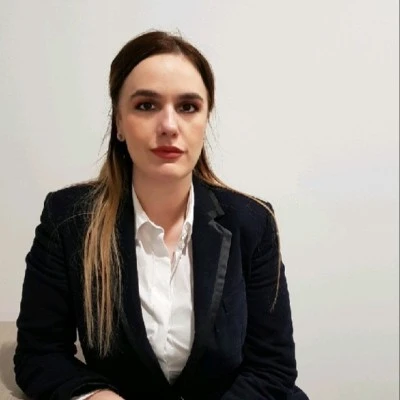 Ana Onogea headshot