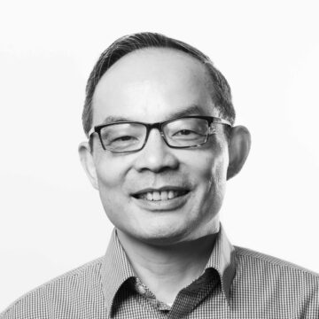 Xuedong  Huang的肖像