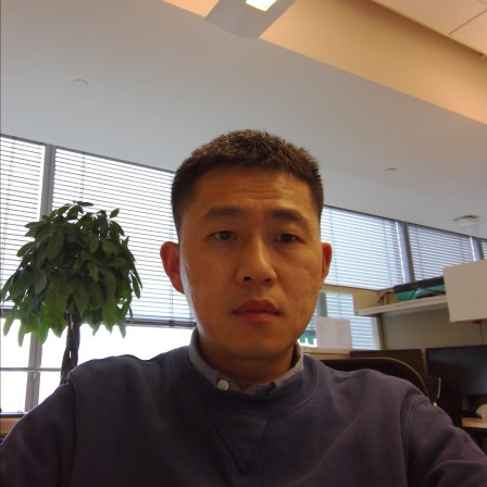 Jue Zhang的肖像
